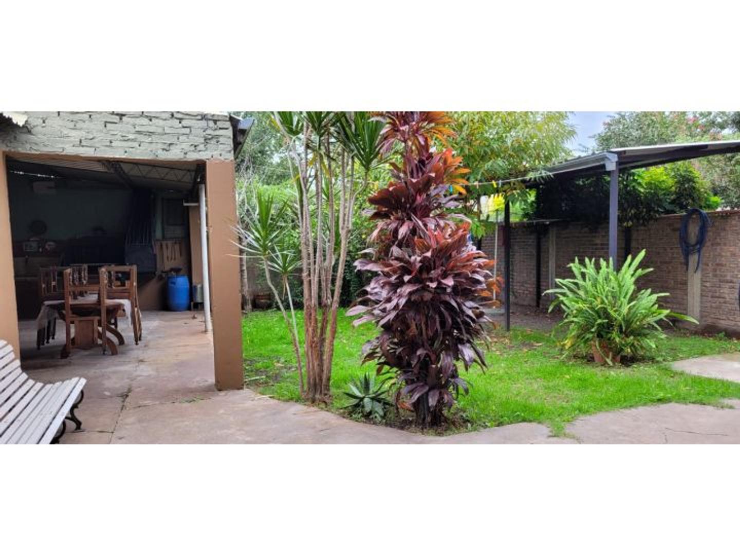 Casa en Venta con 1 cochera