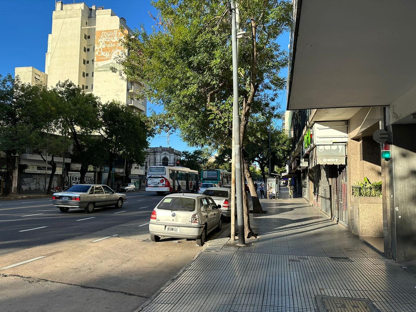 Oficina en Venta 49 años