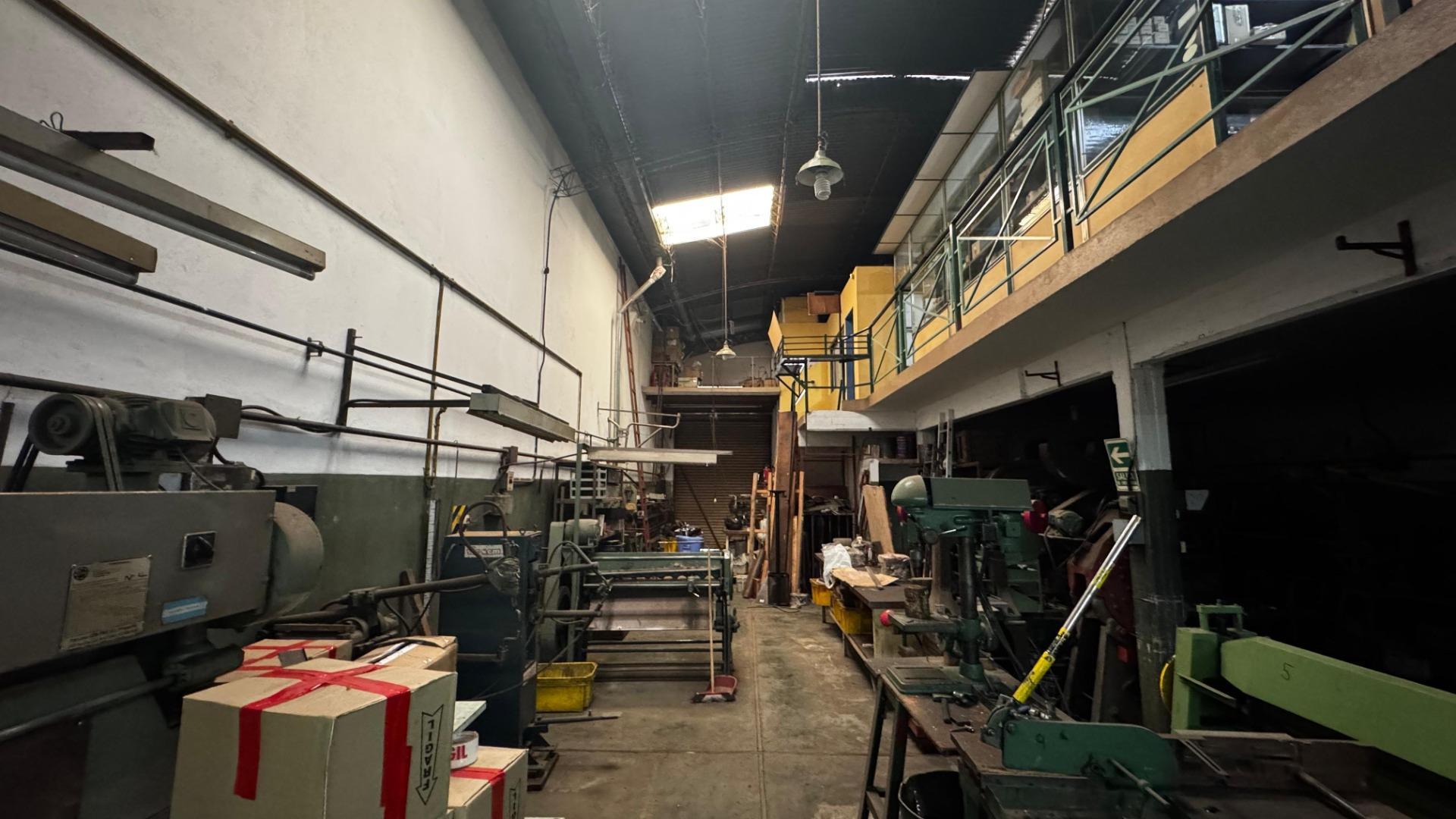 Galpon en Venta en Ramos Mejia, USD 165.000