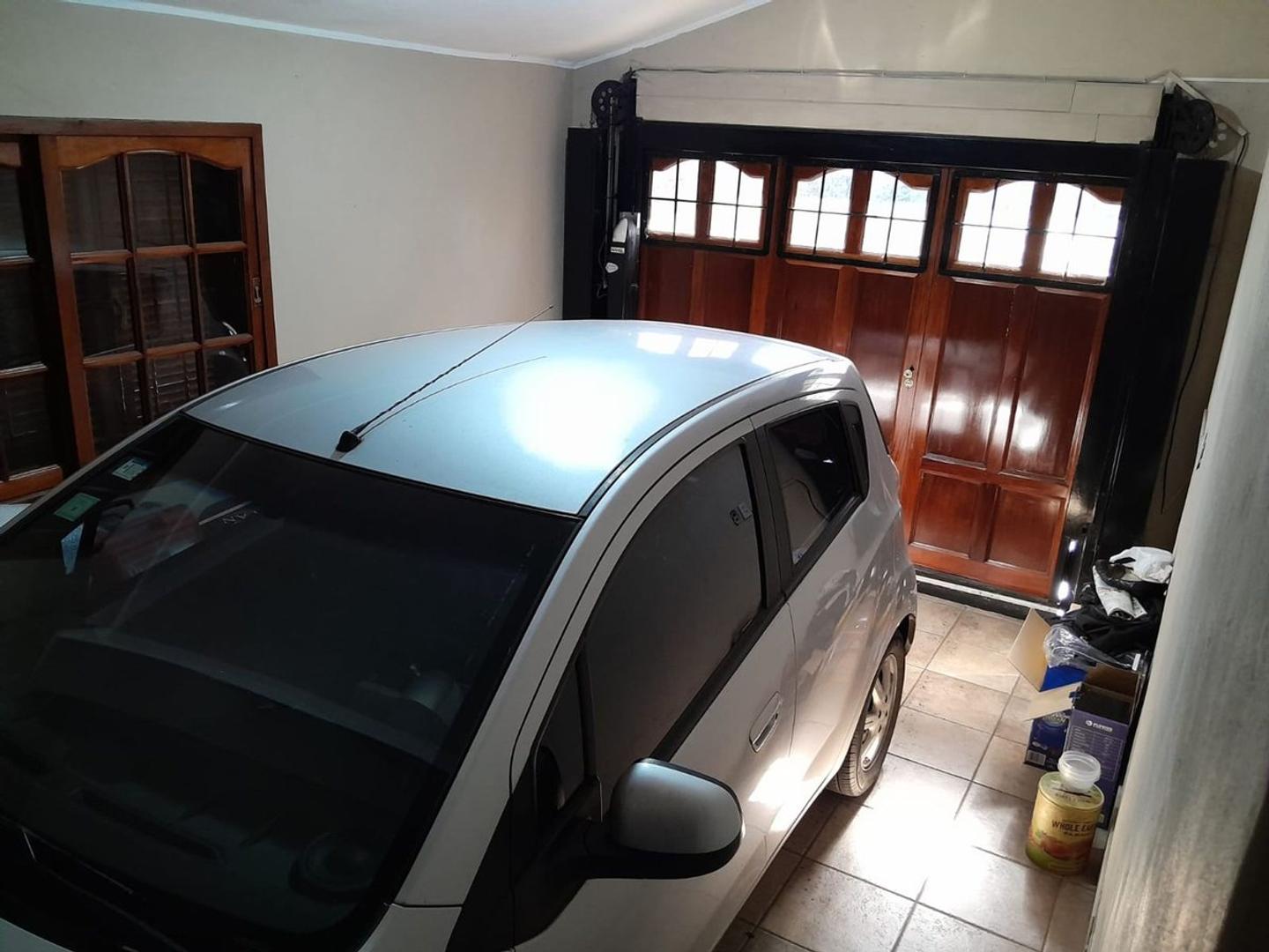 VTA.CASA COCH/PILETA-BOULOGNE-SE ESCUCHAN OFERTAS