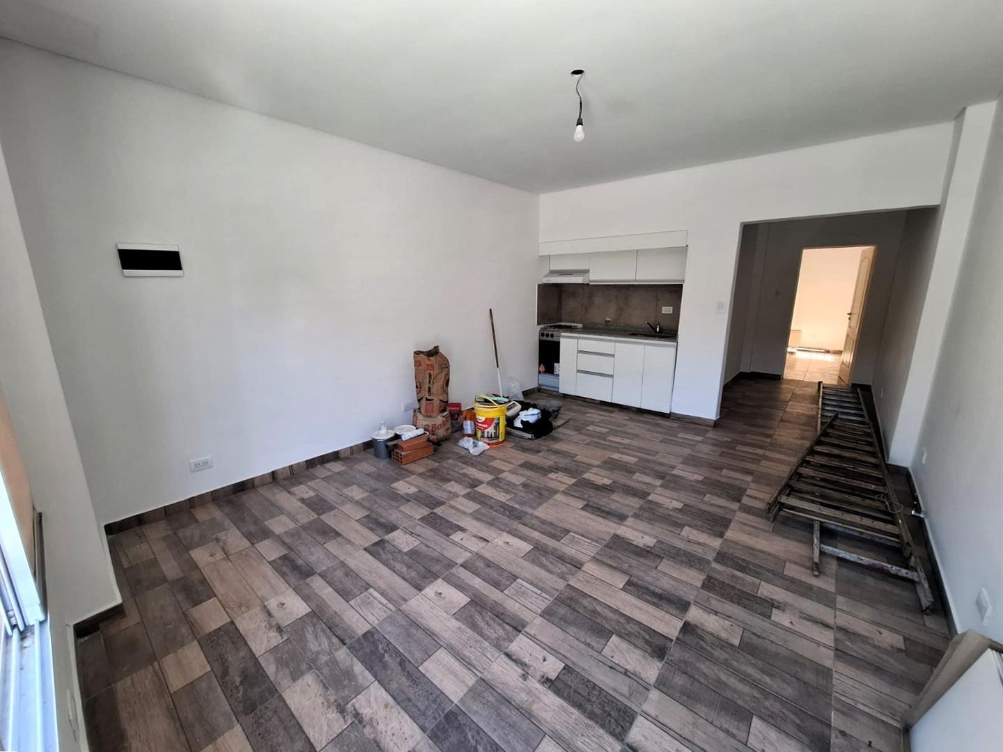 Depto Tipo Casa en Alquiler de 2 ambientes