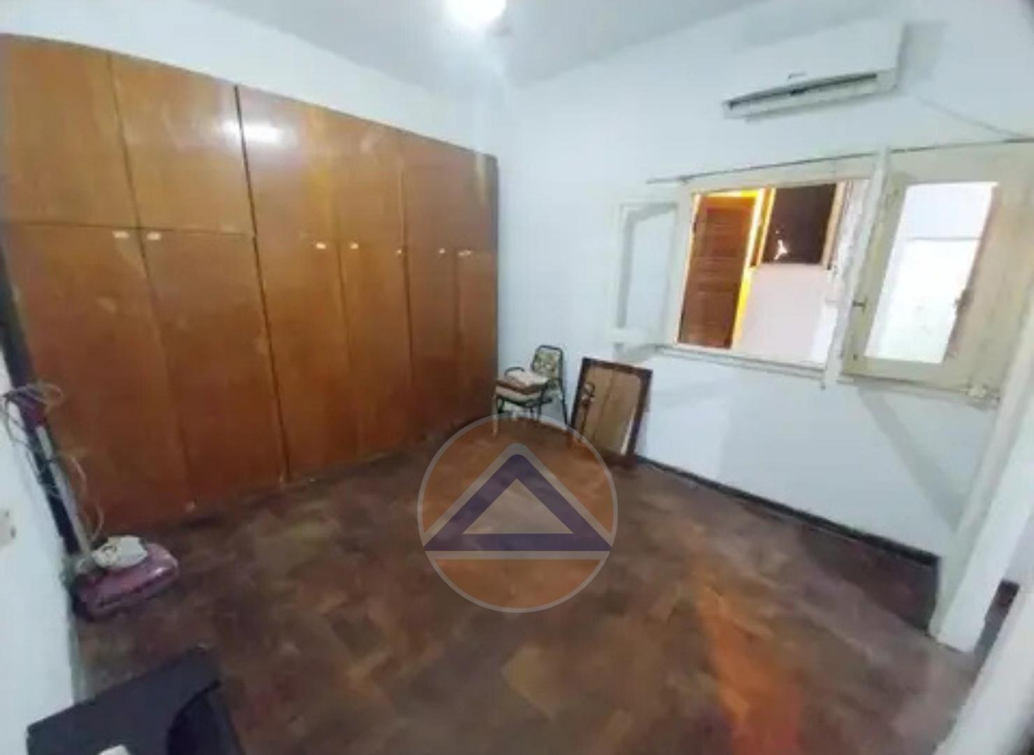 Depto Tipo Casa en Venta 60 años