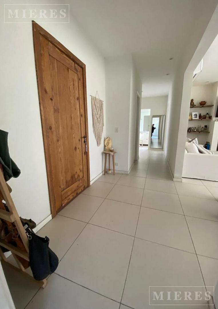 Casa en Alquiler Temporal con 1 cochera