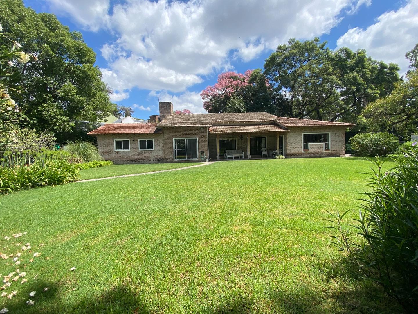 ZONA BALBASTRO - 1295mts LOTE - 5 DORM - DEPCIAS