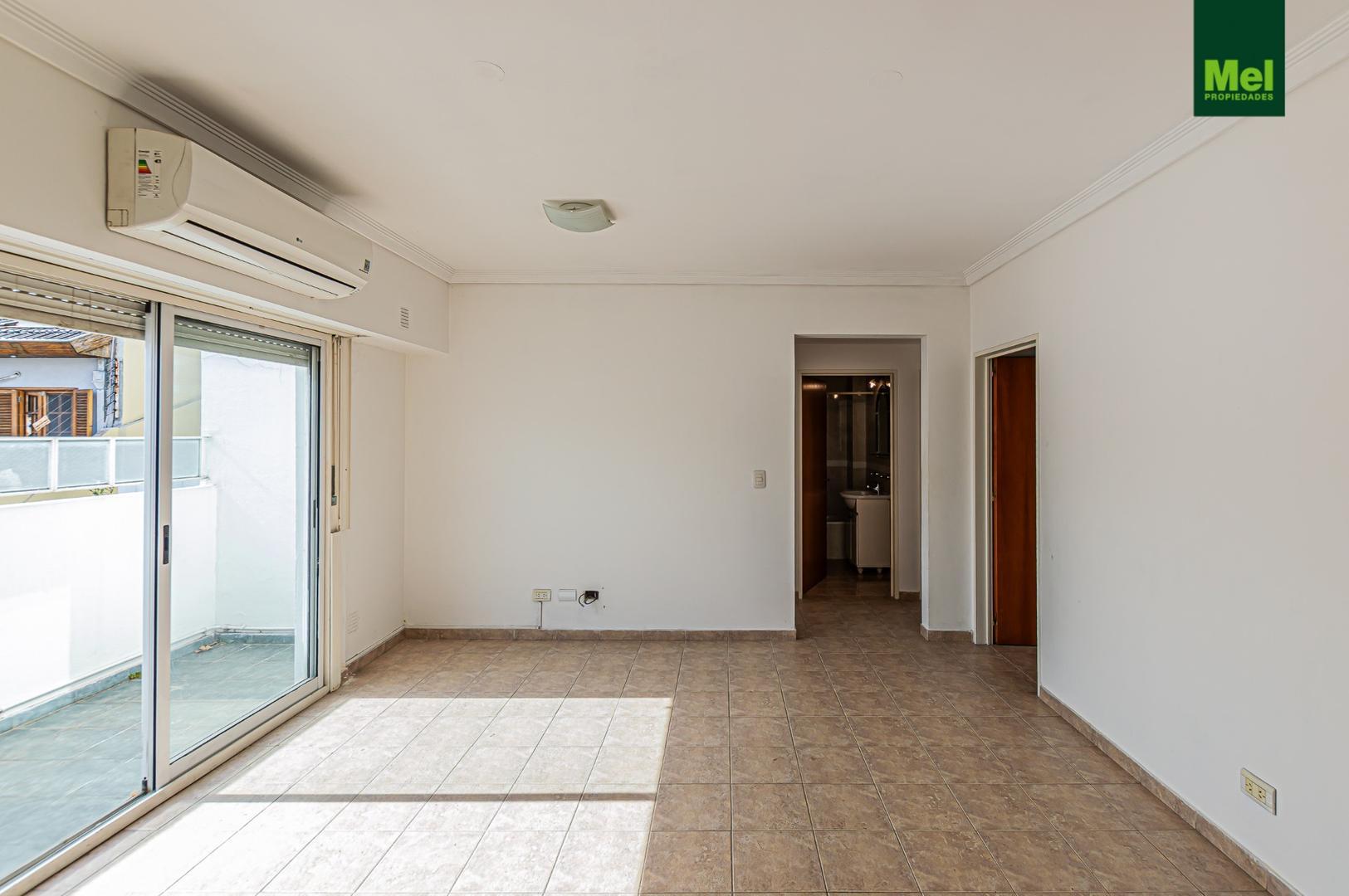 Depto Tipo Casa 3 ambientes con 2 baños