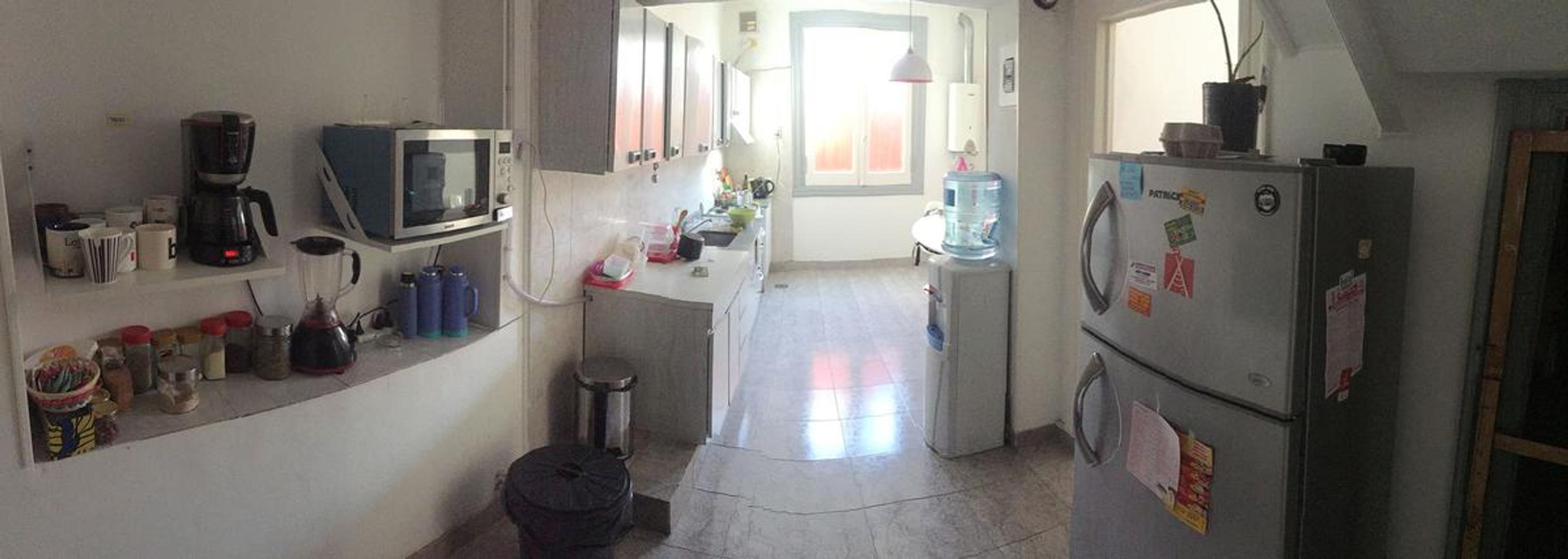 Casa en alquiler Belgrano R - estilo Antiguo - 2 Plantas - Ideal uso profesional