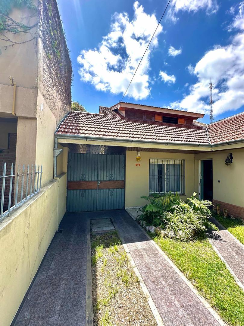 Gabriela Mistral y Dardo Rocha