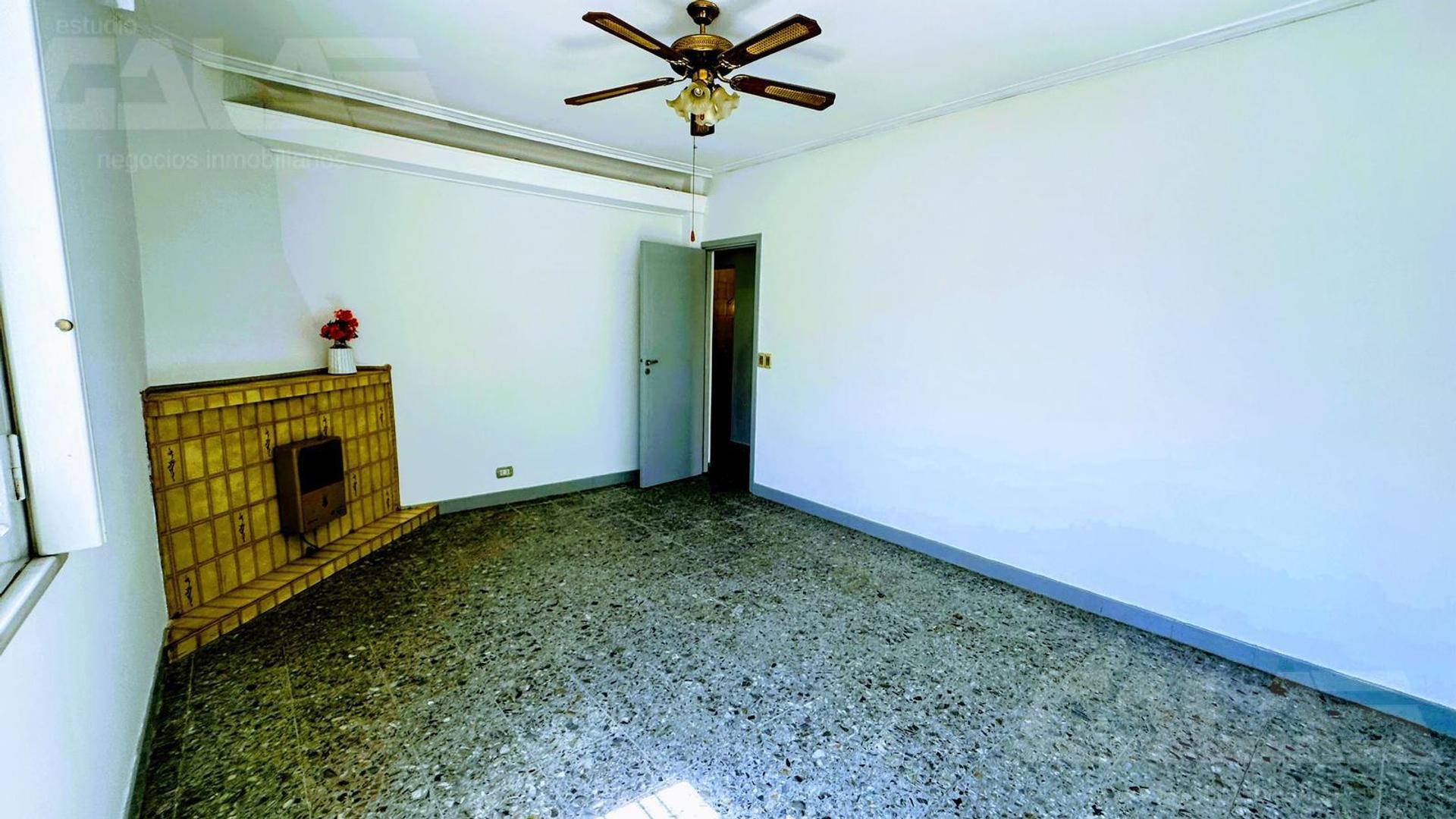 Depto Tipo Casa en Alquiler de 2 dormitorios
