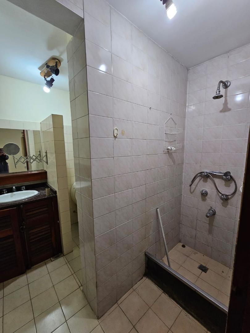 Depto Tipo Casa en Alquiler en Banfield, $ 550.000