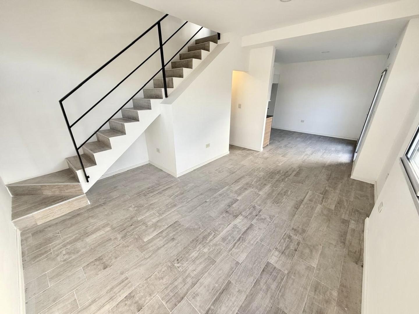 Casa 3 ambientes con 2 baños