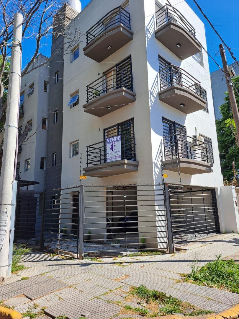 Lavalle 1111 , Piso 1