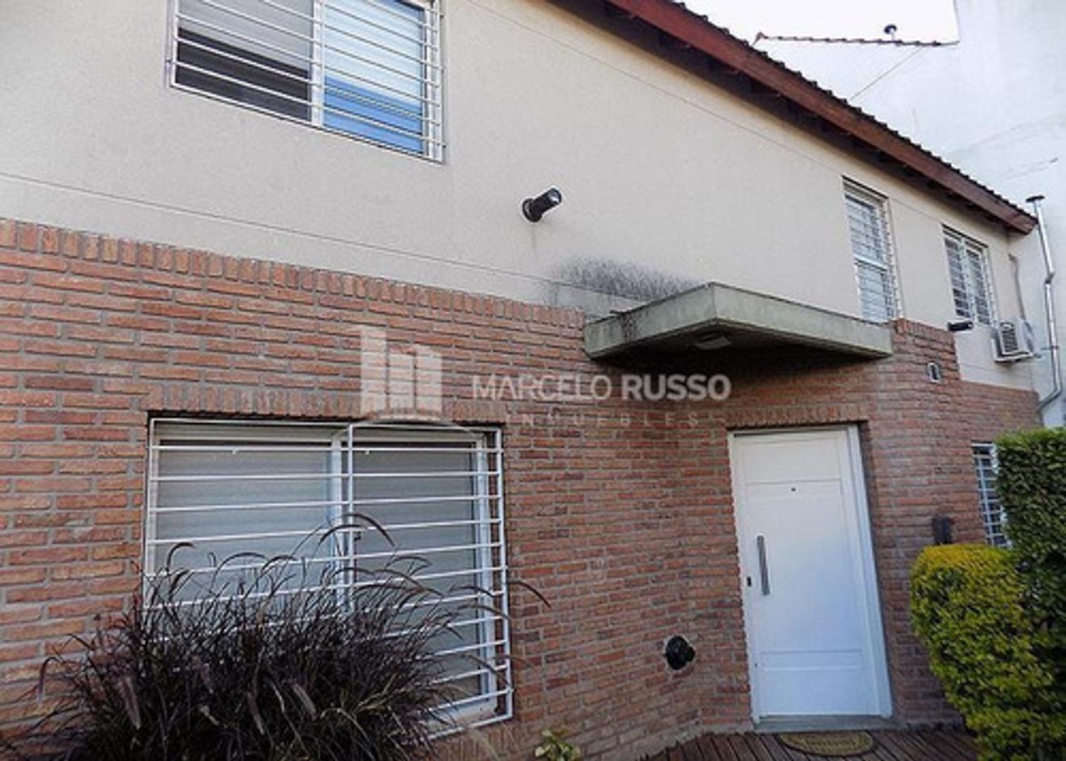 Depto Tipo Casa en Venta de 3 ambientes