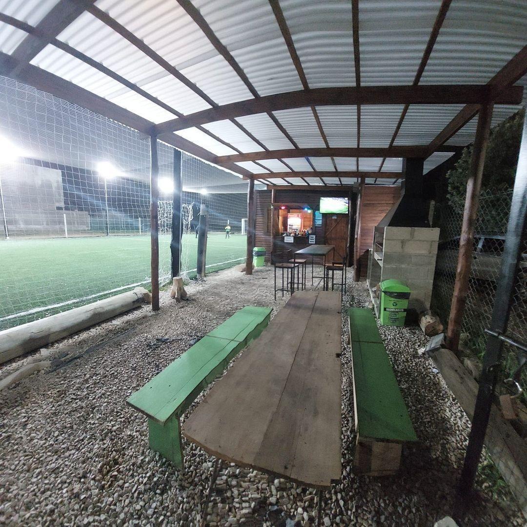 Cancha de Futbol 5, de primera calidad.