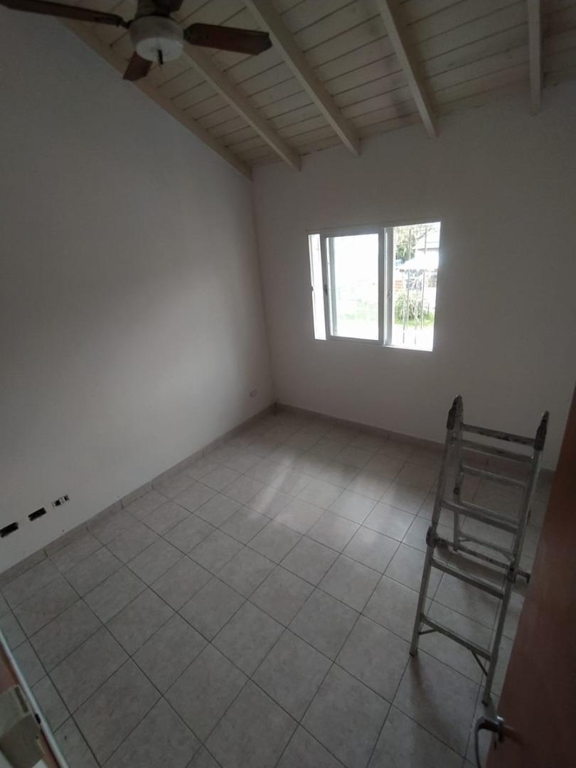 Duplex 4 ambientes cerca del centro de Pilar