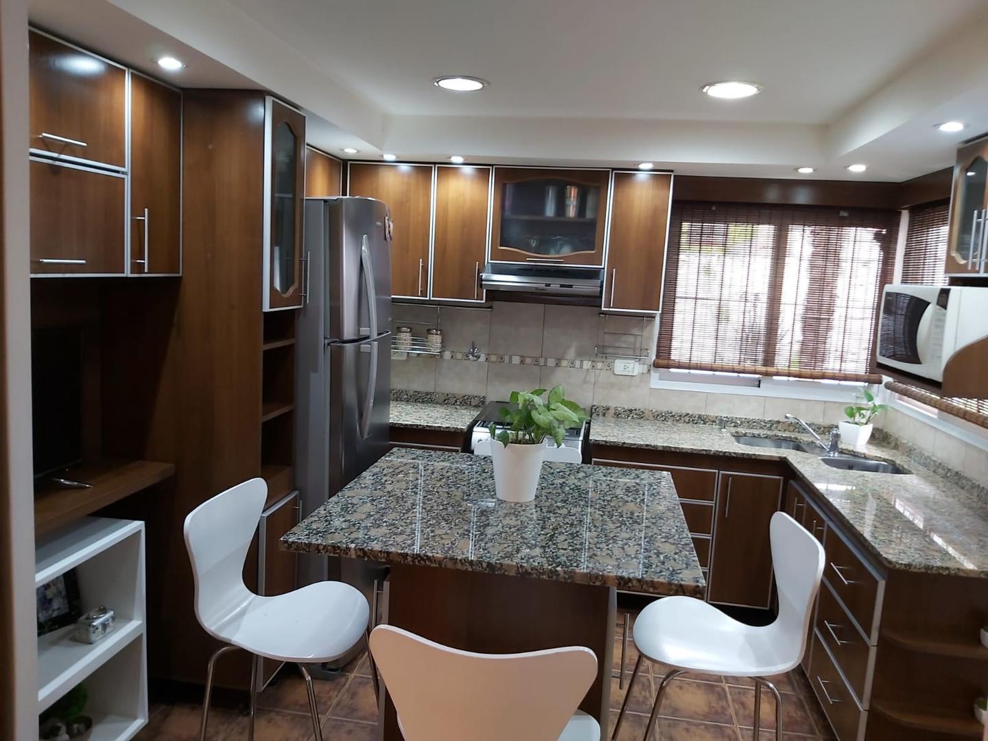 Casa en Venta en Moron, USD 200.000