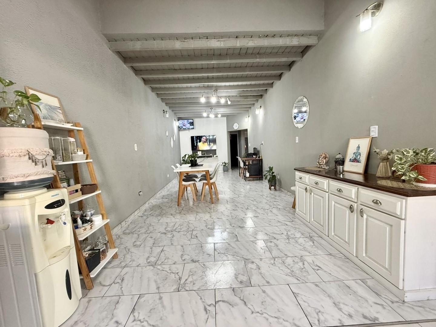 Casa en Venta en Castelar Sur, USD 180.000