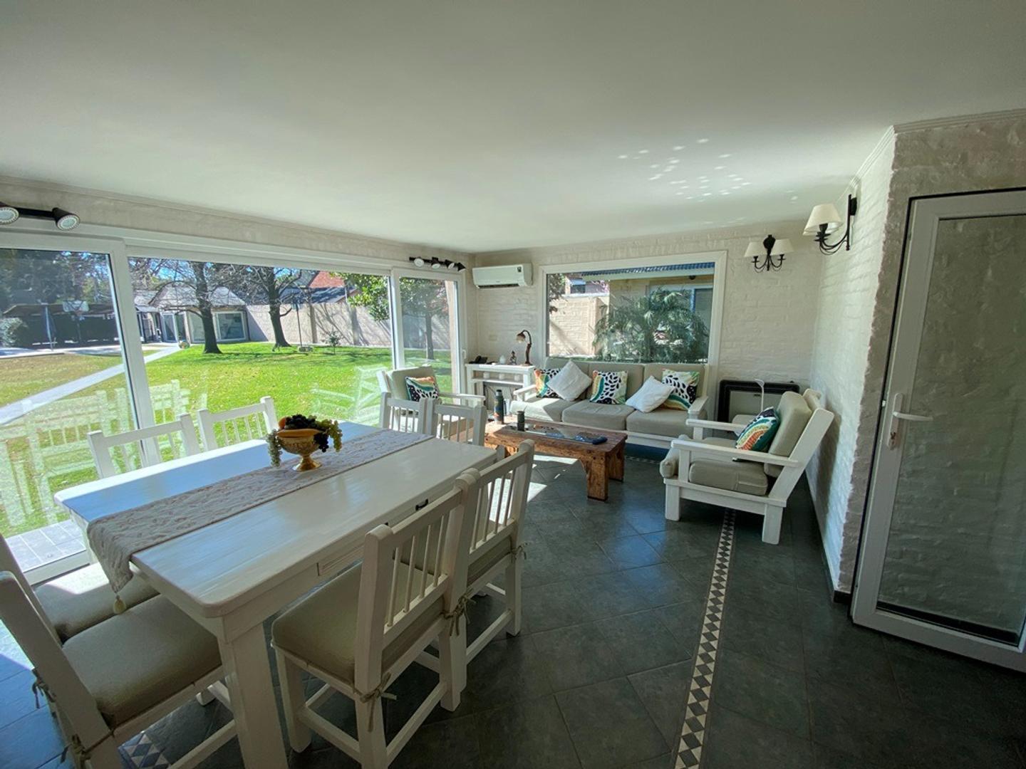 Casa en Venta en Barrio Parque Leloir, USD 420.000