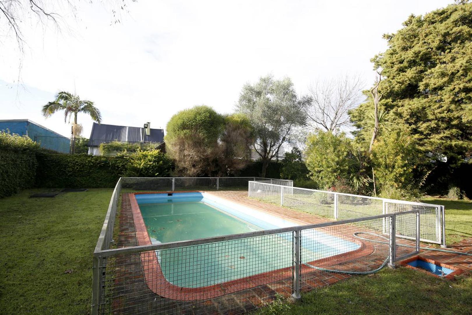 Casa 2 ambientes con 1 baño