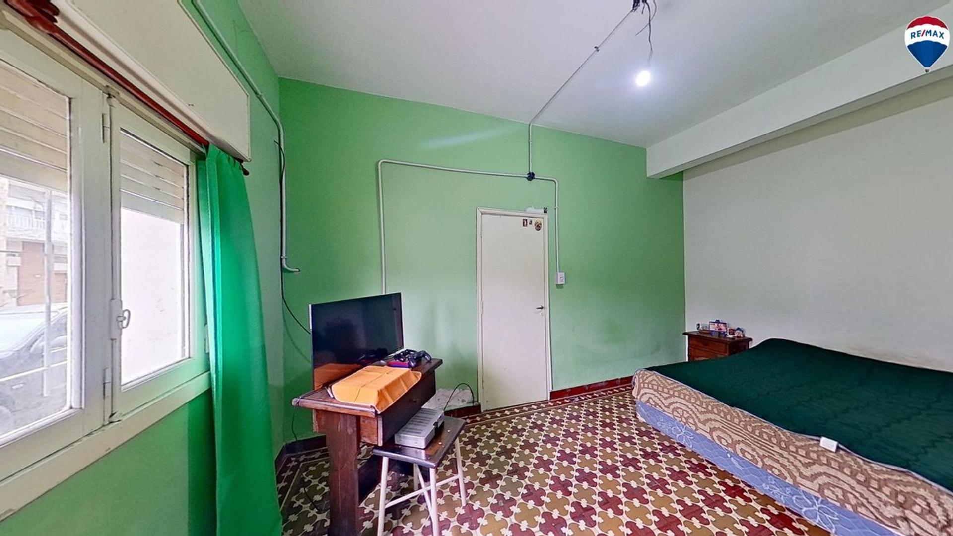 Depto Tipo Casa en Venta en Lanus Oeste, USD 31.000