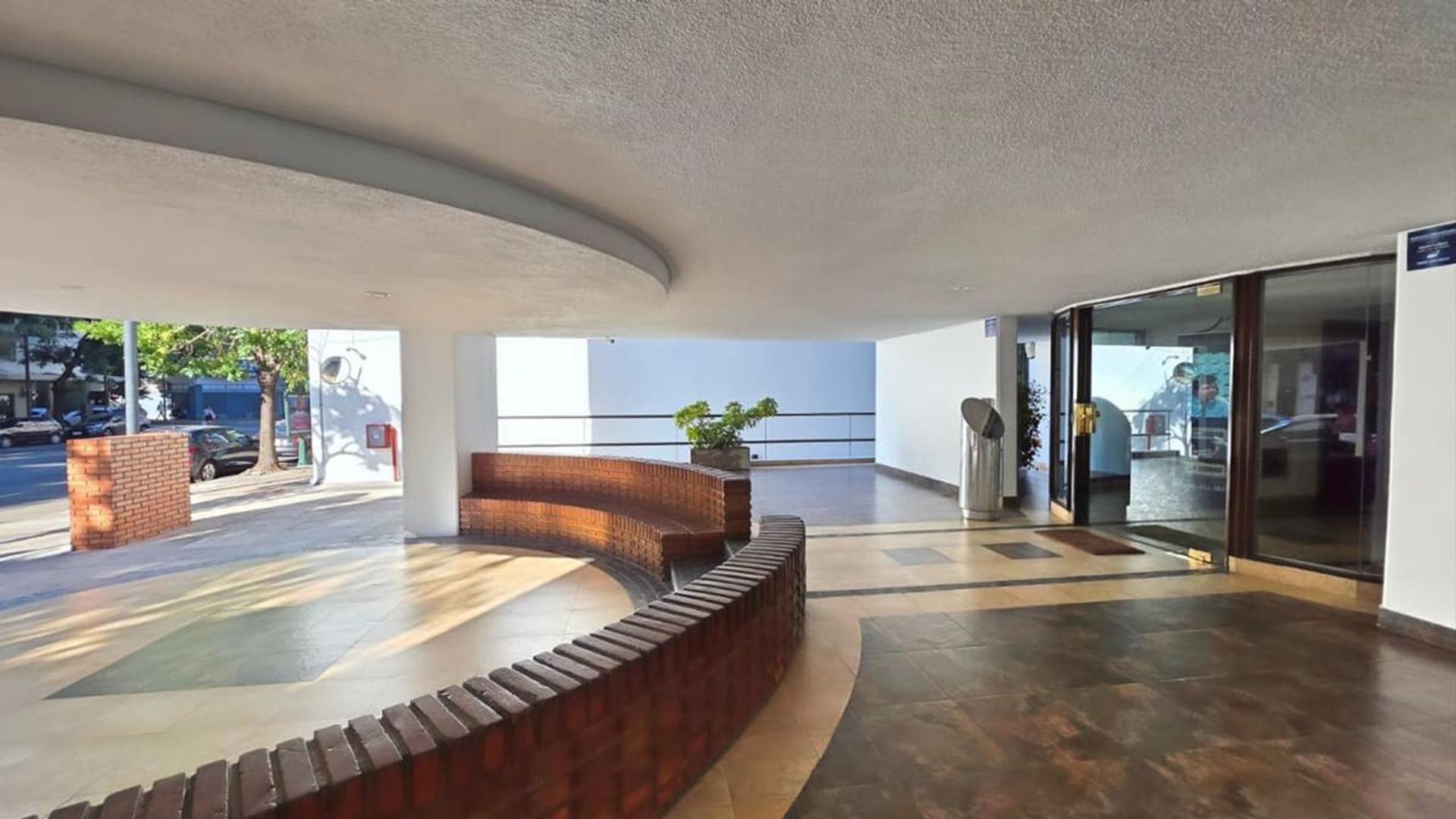 BELGRANO VENTA DEPARTAMENTO 4 AMBIENTES COCHERA