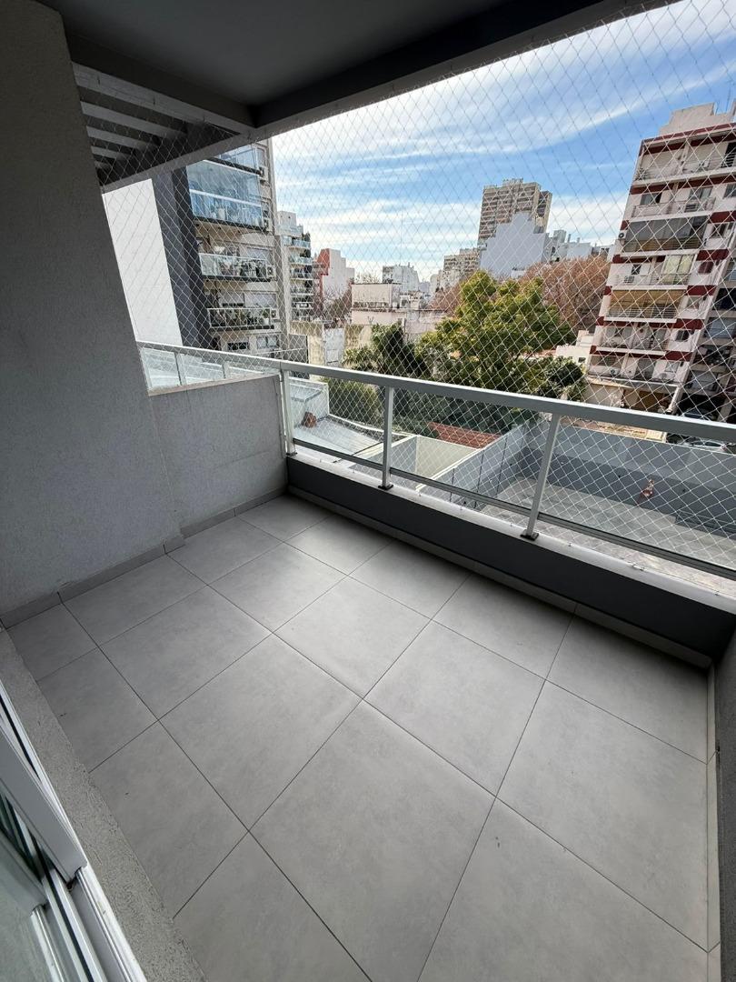 Departamento 4 ambientes con 3 baños