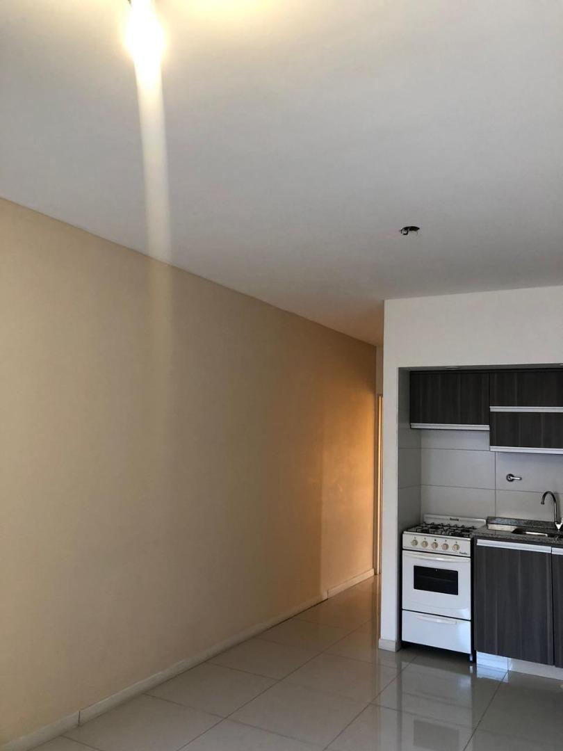 Departamento en Venta en Villa Luzuriaga, USD 55.000