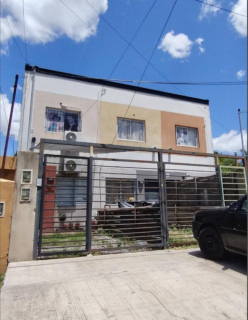 Dúplex 3 ambientes apto crédito.