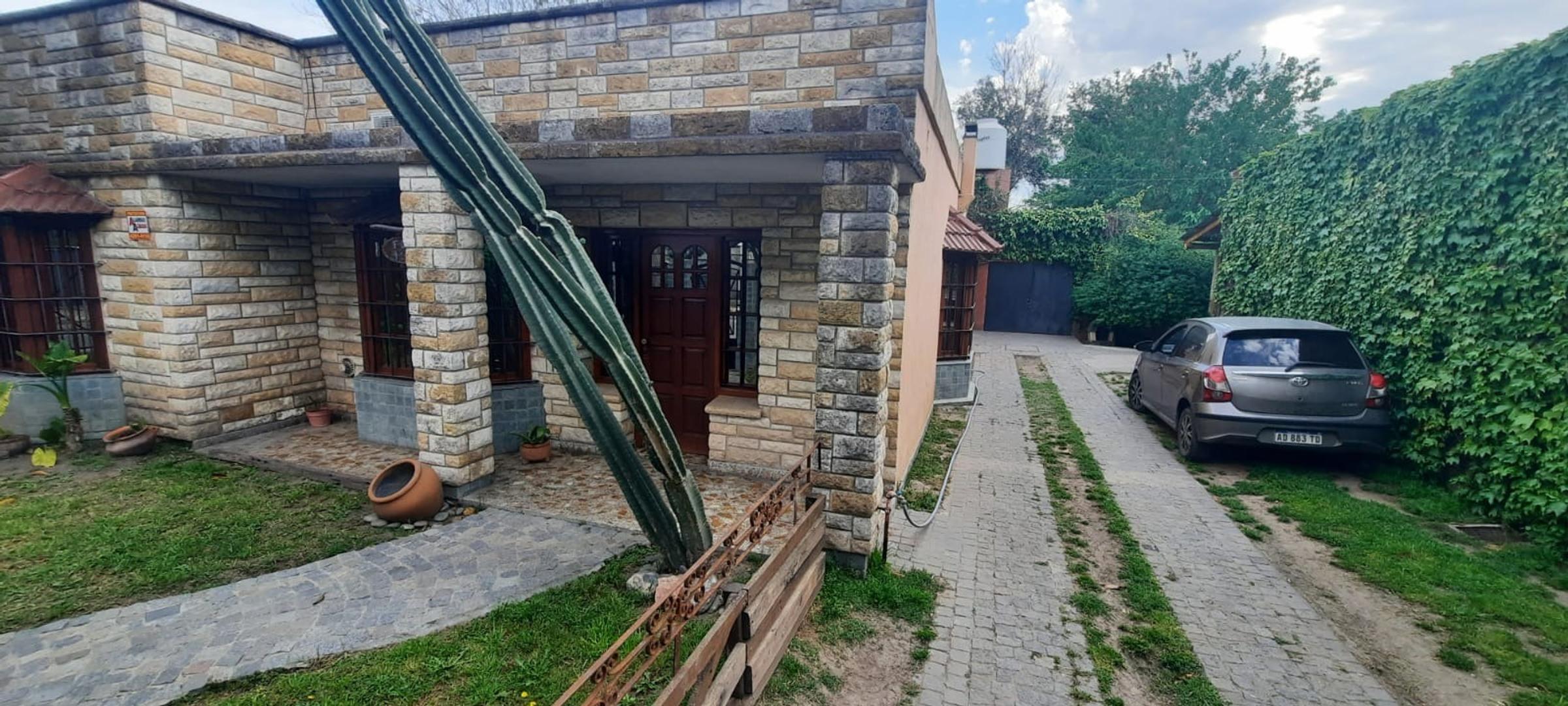 Casa en Luis Guillon