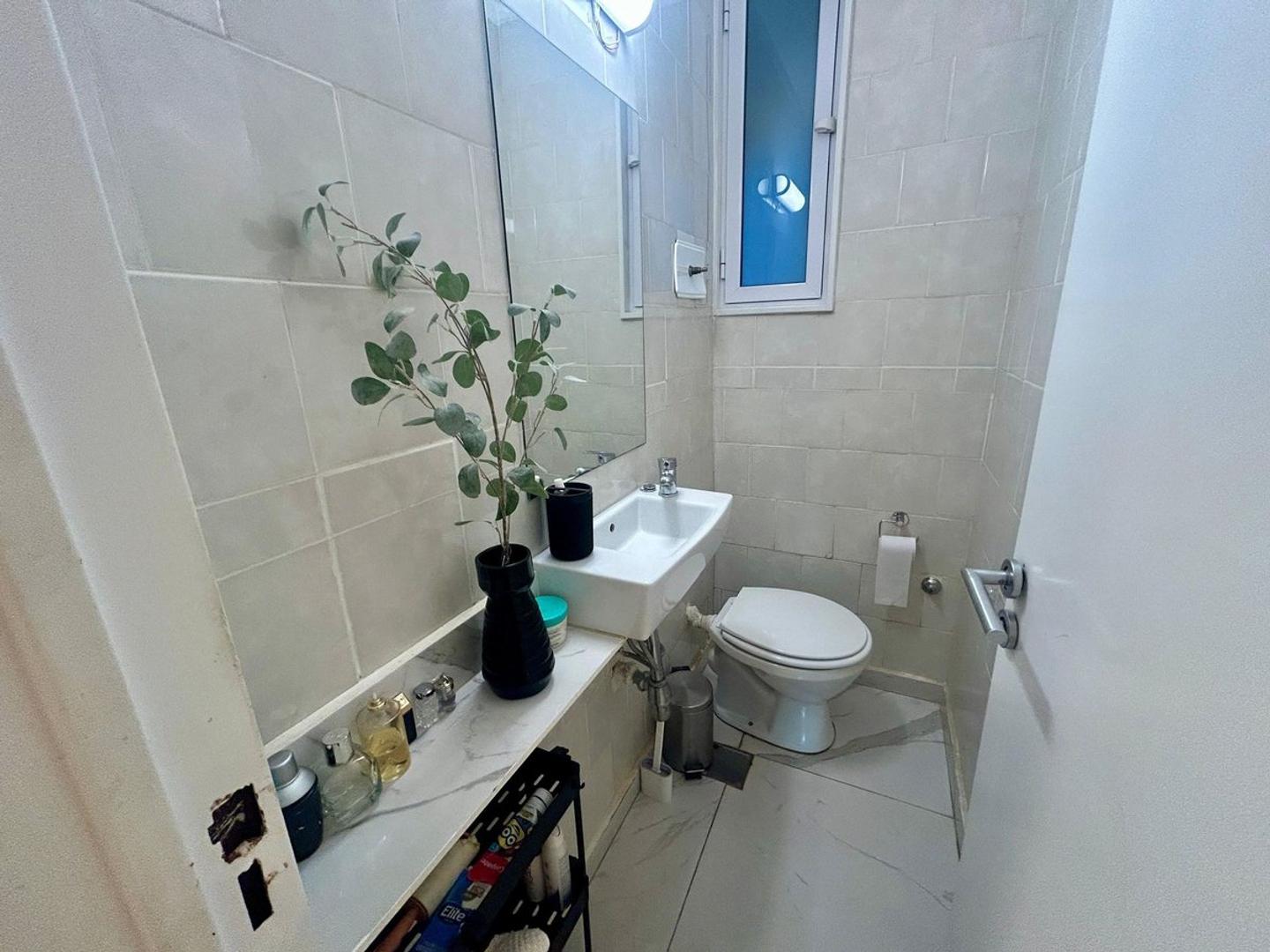 Departamento en Venta en Chacarita, USD 180.000