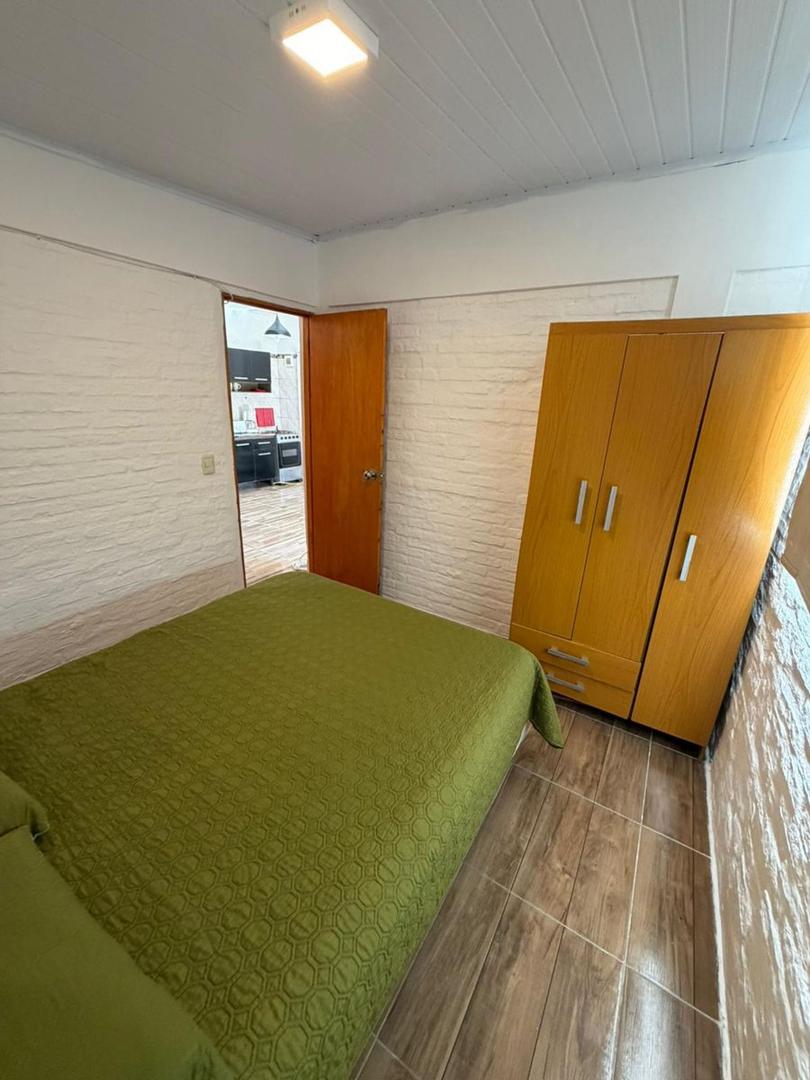 Casa en Alquiler con 1 cochera