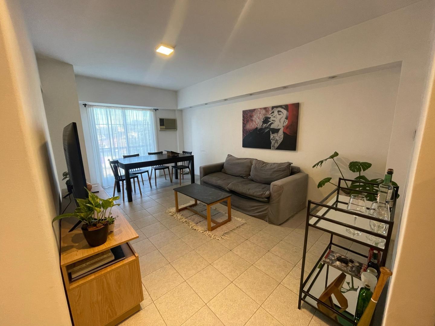 Castelar Norte, departamento 3 amb con balcón