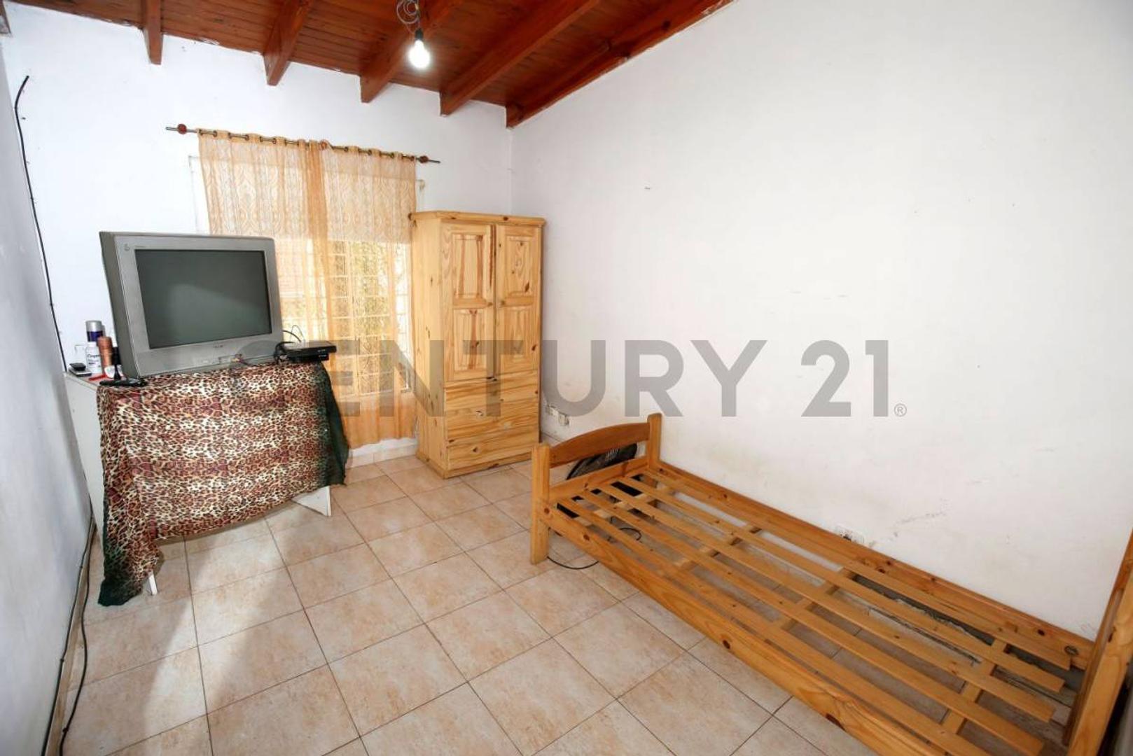 Venta de Casa tipo PH La Plata  2 AMBIENTES