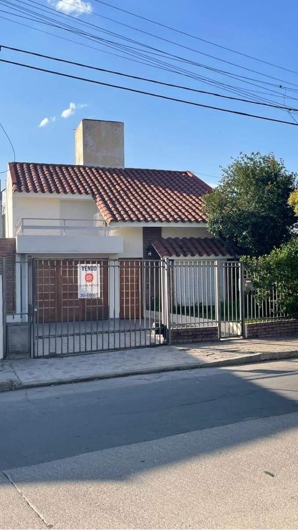 CASA EN PH EN VENTA, 3 DORMITORIOS, VILLA CARLOS PAZ