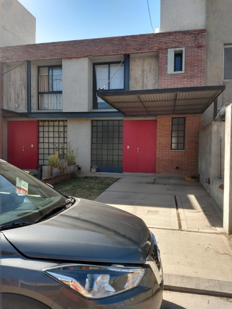 Casa en Alquiler en Inaudi, $ 980.000