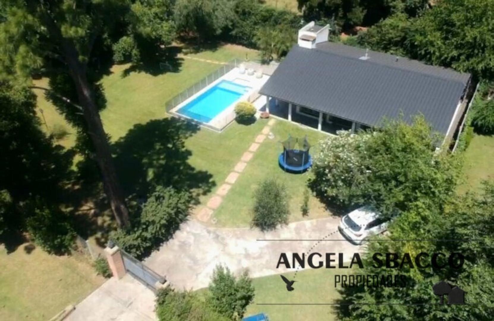 Casa en Venta con 1 cochera