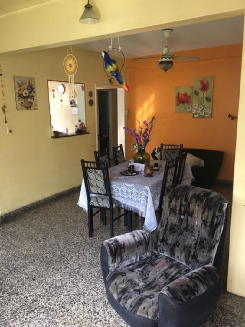 CASA IDEAL 2 FAMILIAS + LOCAL