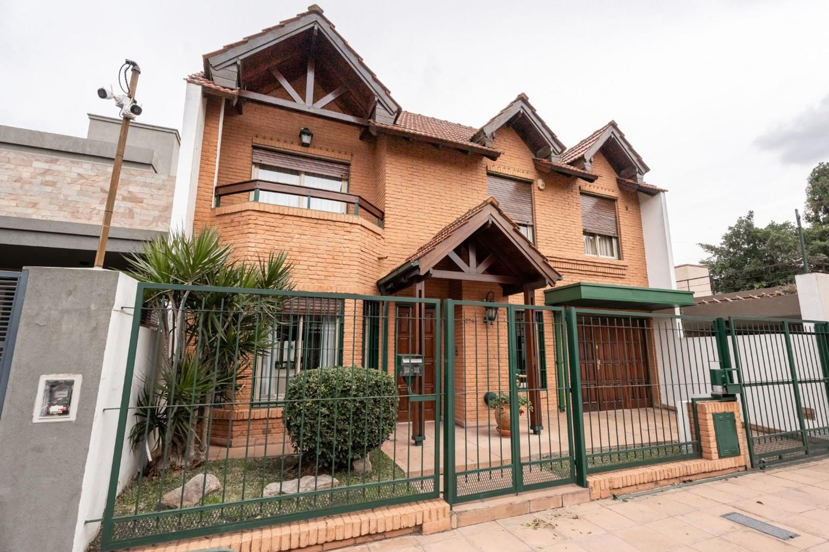 Las Casas 200