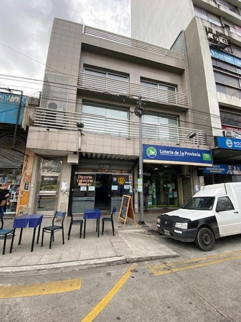 EN VENTA EXCELENTE INMUEBLE COMERCIAL 390 M2 U$s 430.000.- C