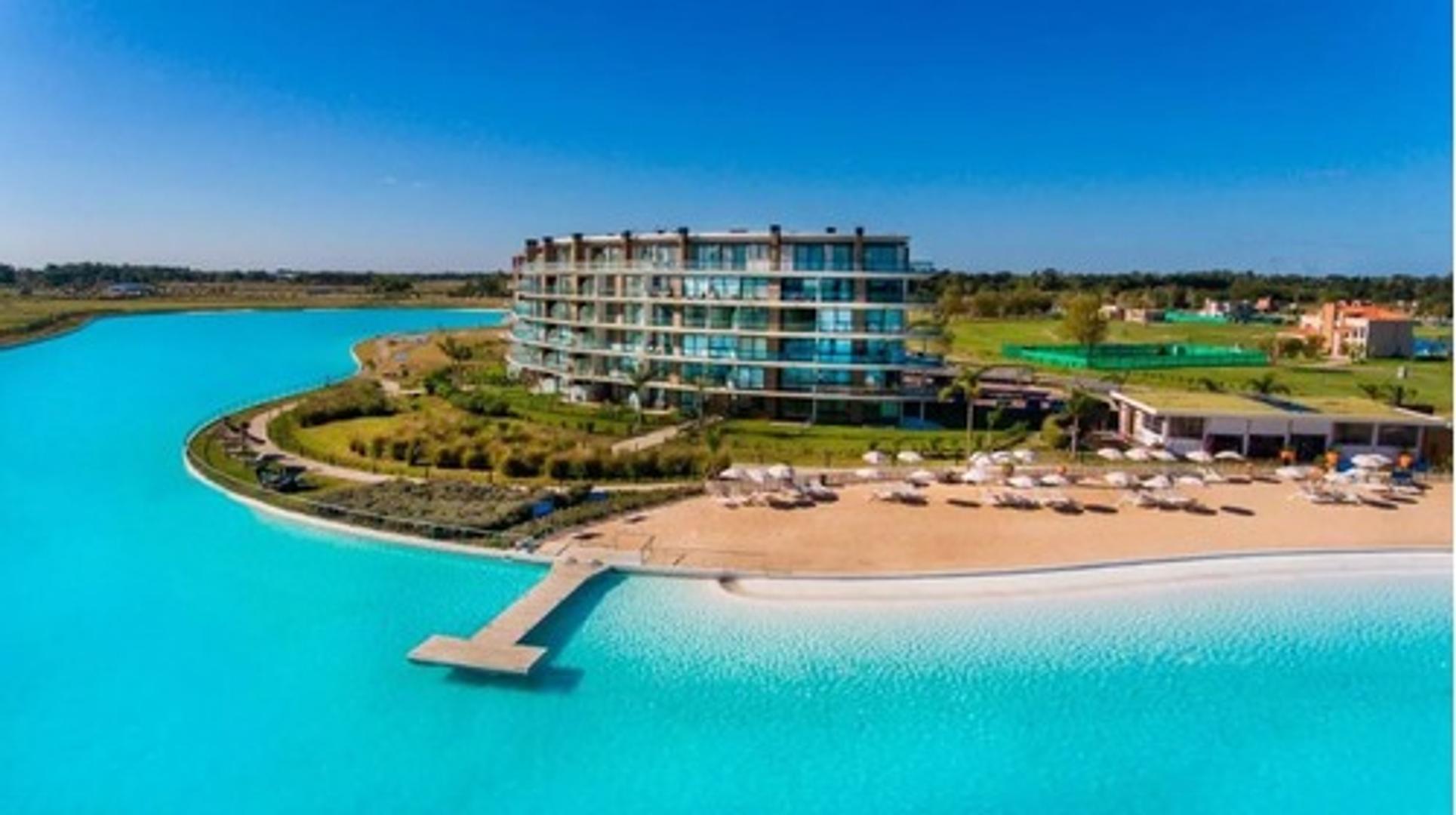 Los Robles Terralagos 5901