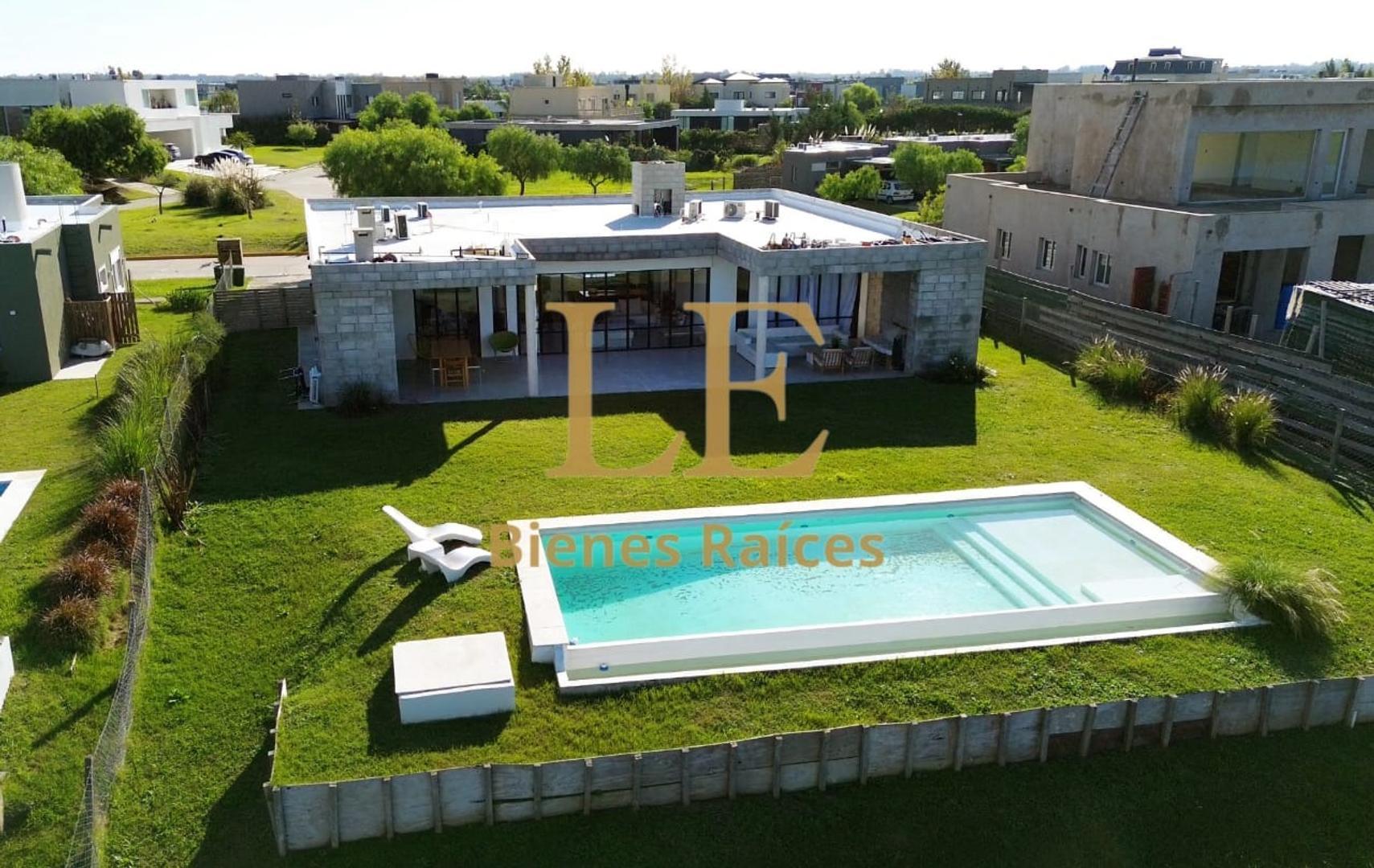 Casa en Venta en San  Sebastian a la Laguna