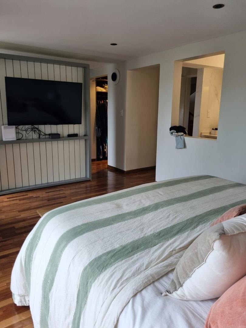 Departamento 5 ambientes con 3 baños