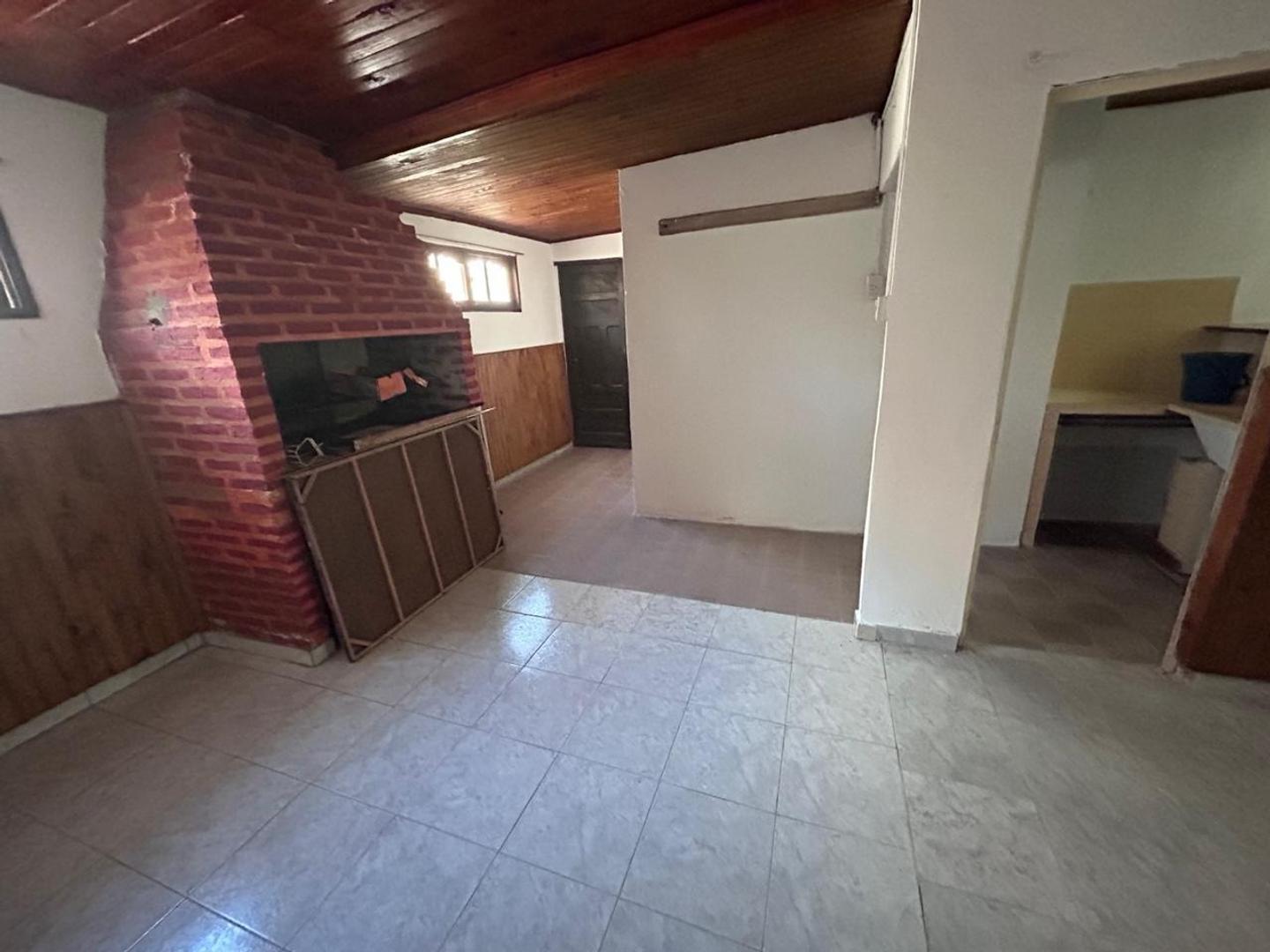 Departamento de 4 Dormitorio- Bº Santa Inés