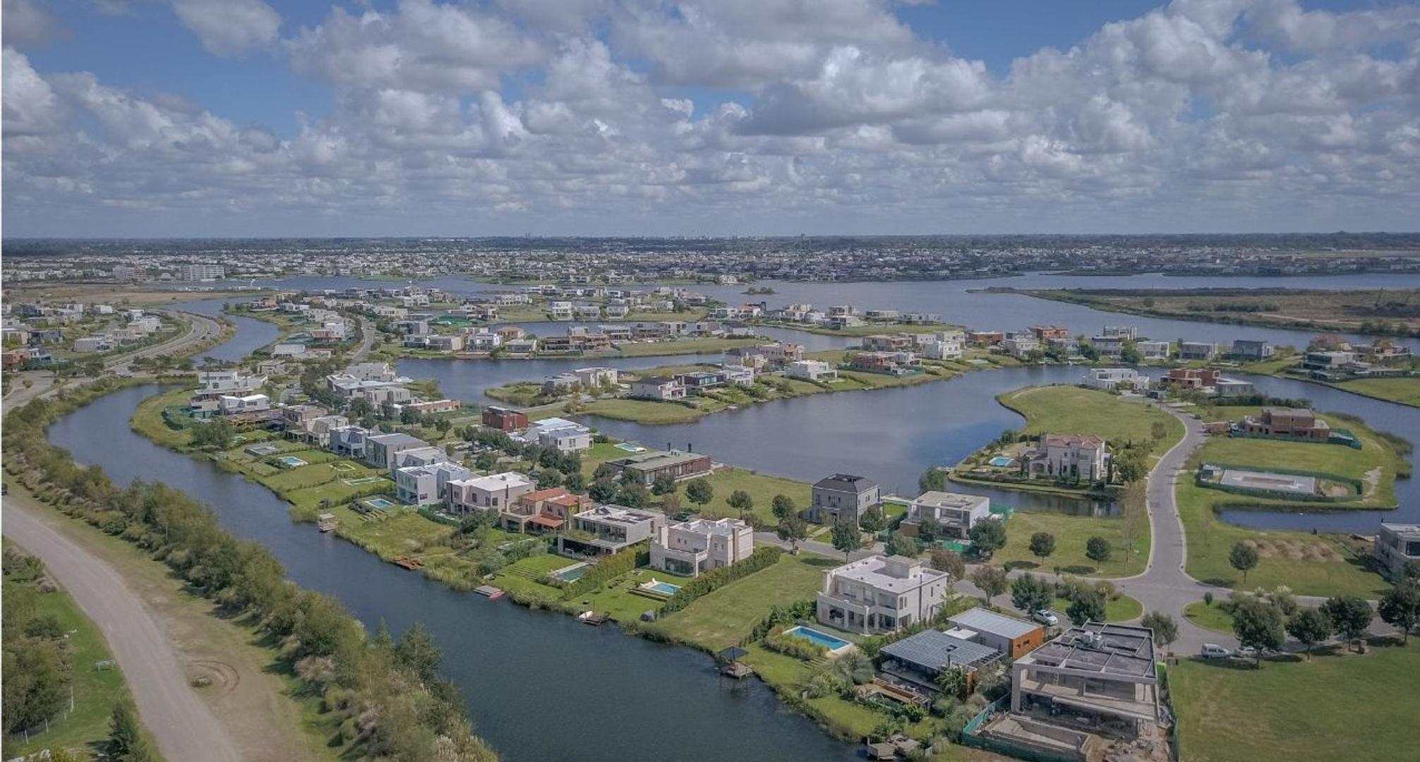 Terreno en Venta en Puertos, USD 343.289