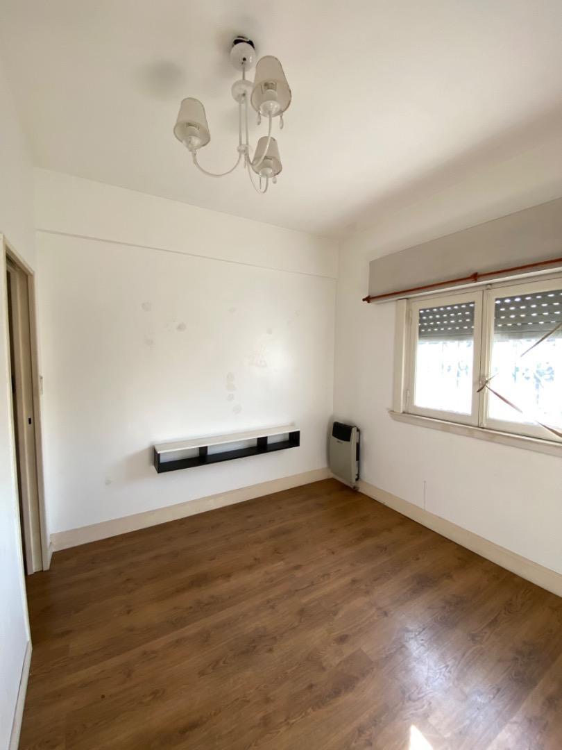 Departamento 5 ambientes con 2 baños