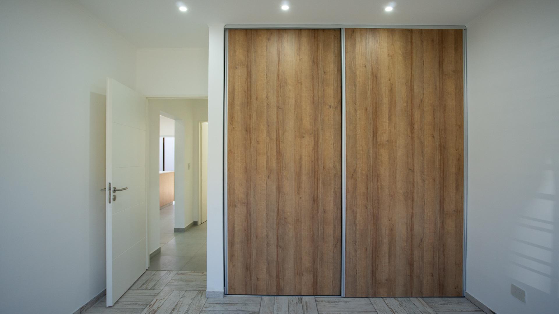 Casa 3 ambientes con 2 baños