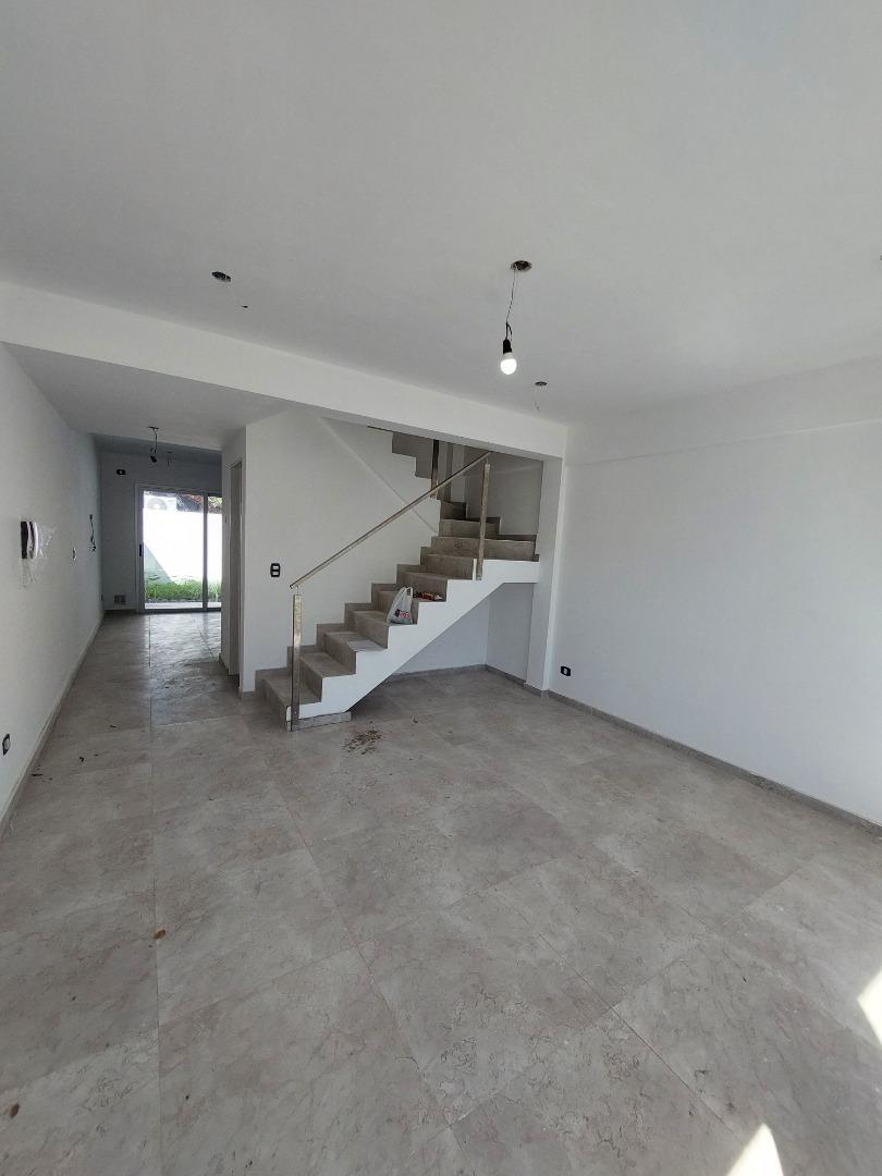 Depto Tipo Casa en Venta en Ituzaingo Norte, USD 177.000