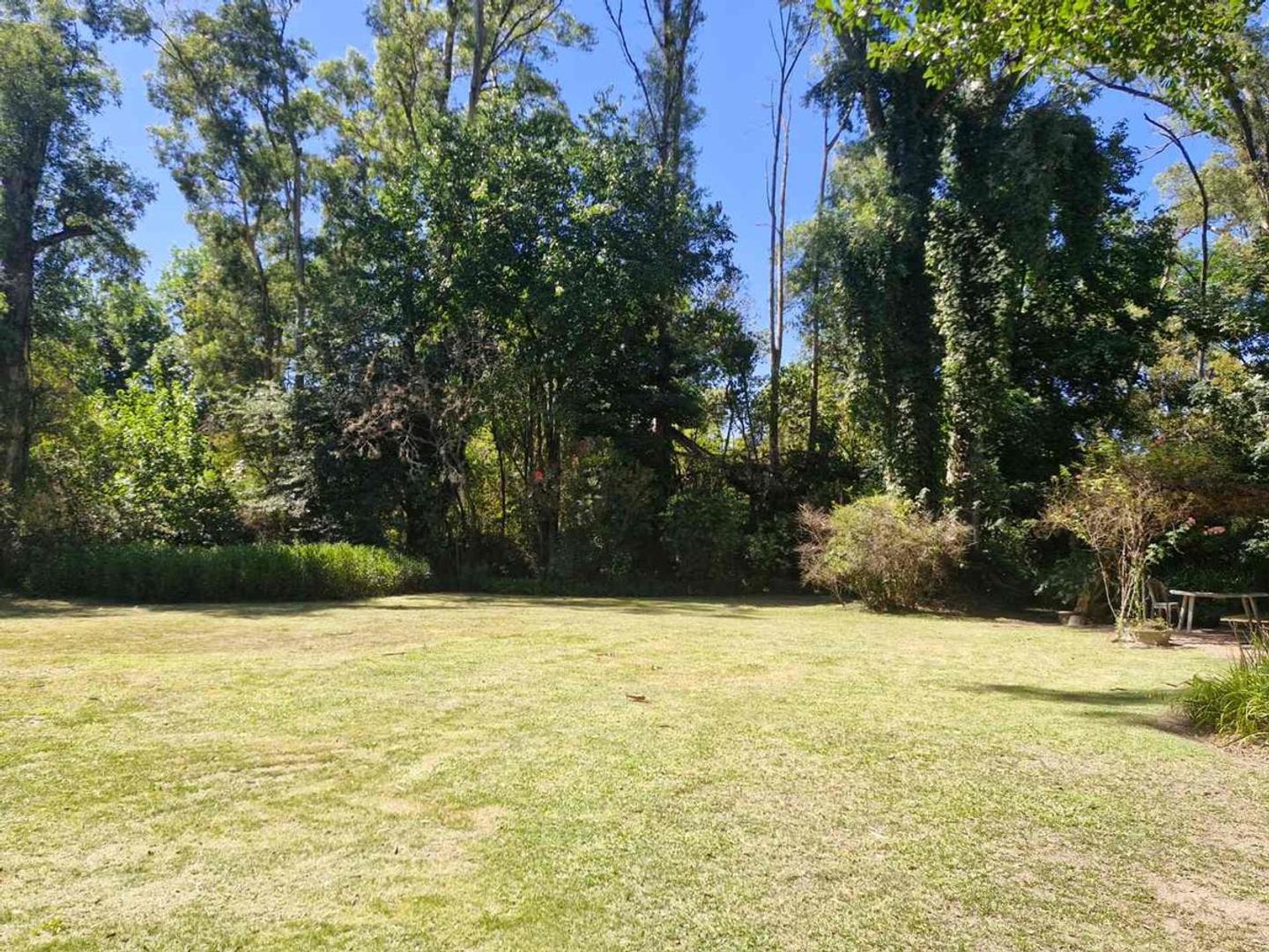 Terreno en Venta en Los Robles del Monarca, USD 57.000