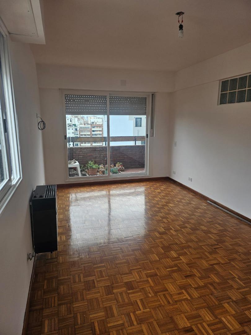 Alquiler departamento 3 ambientes  - CABALLITO