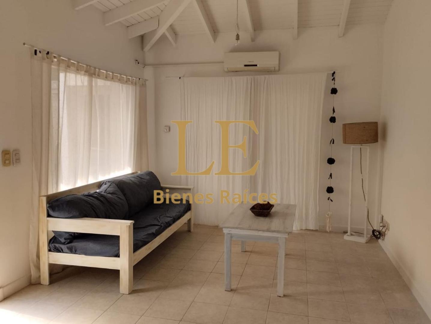 CASA EN VENTA 3 AMBIENTES , APTO CRÉDITO