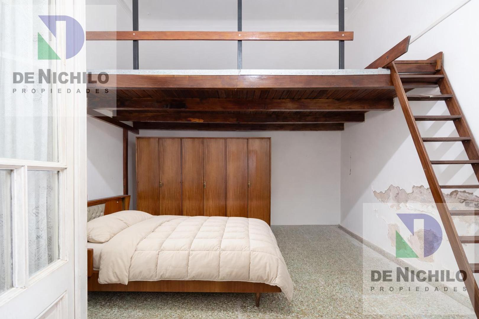 Depto Tipo Casa en Venta 70 años